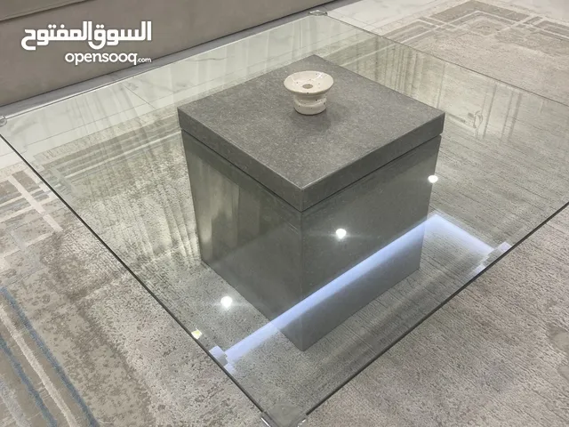 طاولة مربعة تصميم جديد