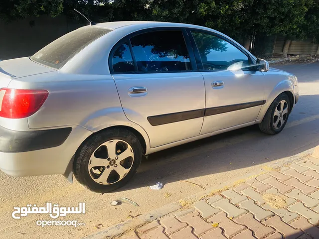 Used Kia Pride in Tripoli