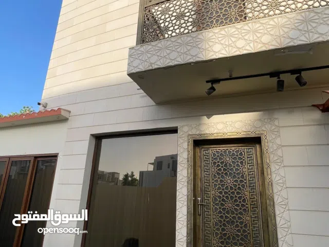 فيلا راقيه للإيجار الغبرة الشمالية