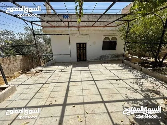 85 m2 2 Bedrooms Townhouse for Sale in Zarqa Hay Ja'far Al-Tayyar