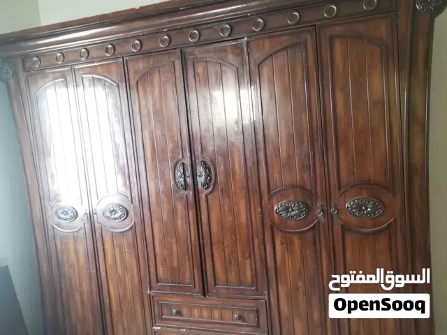 6 door caboard