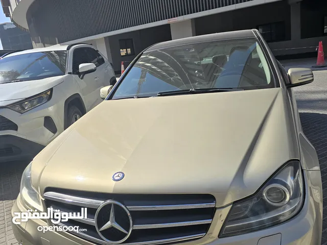 مرسيدس سي كلاس 2012