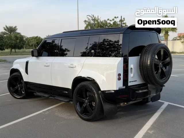 2024 لاند روفر ديفندر 110 SE