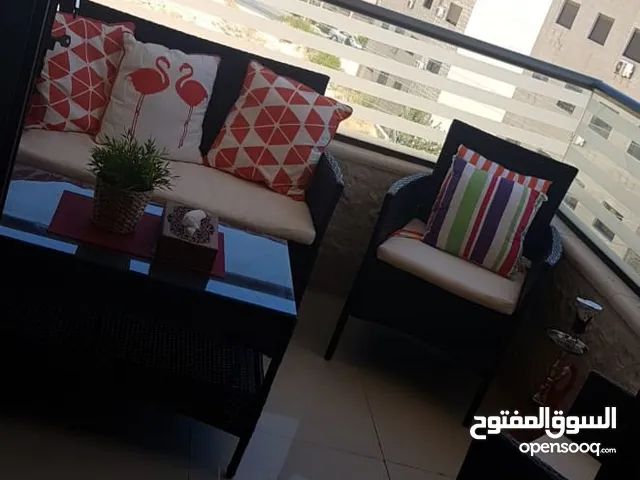 شقة فخمة للبيع، الجبيهة