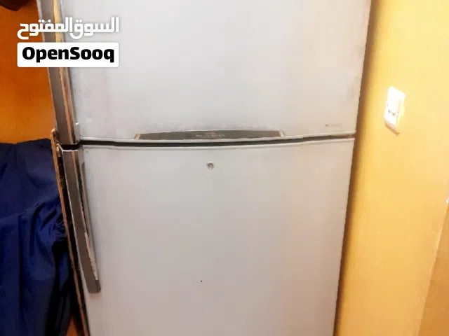 ثلاجه مستعمله ونظيفه