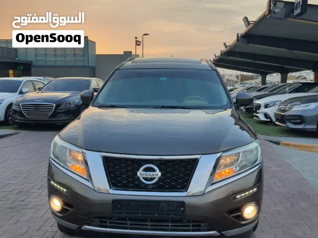 2015 نيسان باثفايندر SV