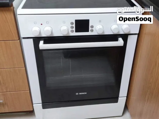 Bosch 4 burner electric cooker.. New. Price 3000 selling only 650