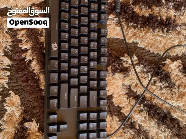 كيبود ريدراجون 100بلو سوتش استعمال 3اشهر ماوس باد حجم 90م ف40م السعر مع بعض 190