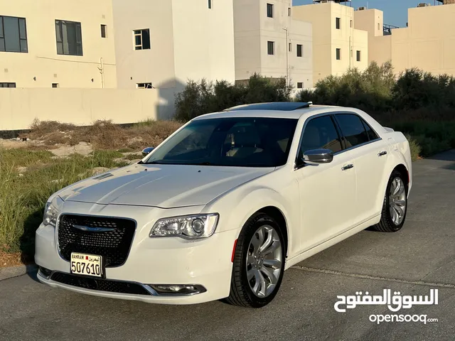 كرايسلر 300 بحالة ممتازة جداا