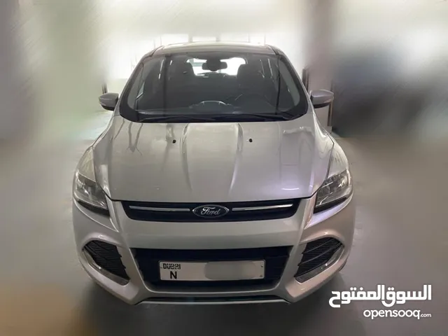 Very nice Ford Escape GCC 2015