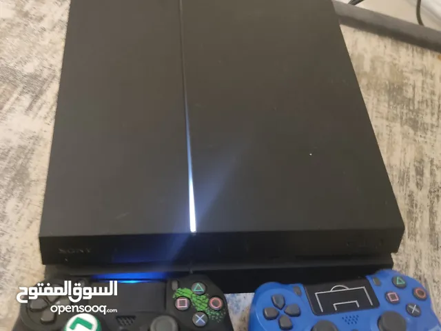 بلستيشن وشاحن واربع اشرطه وجهازين واتش دي