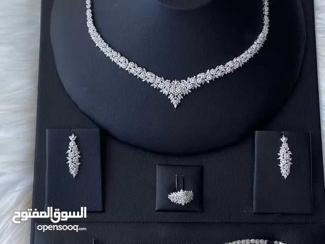 اكسسوارات للمناسبات فخمه