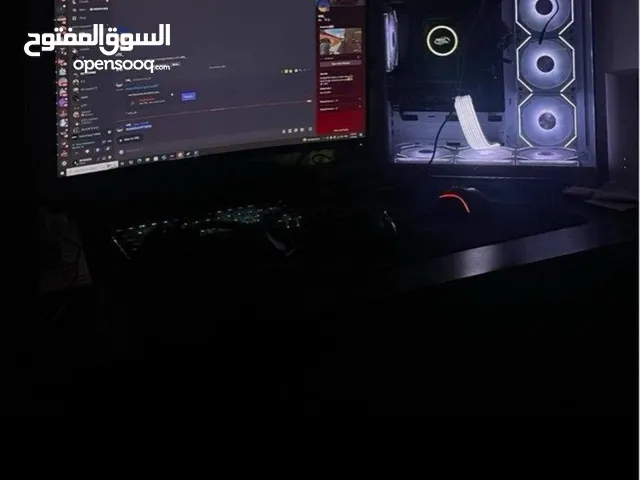 لبيع pc مع جميع ملحقاتها