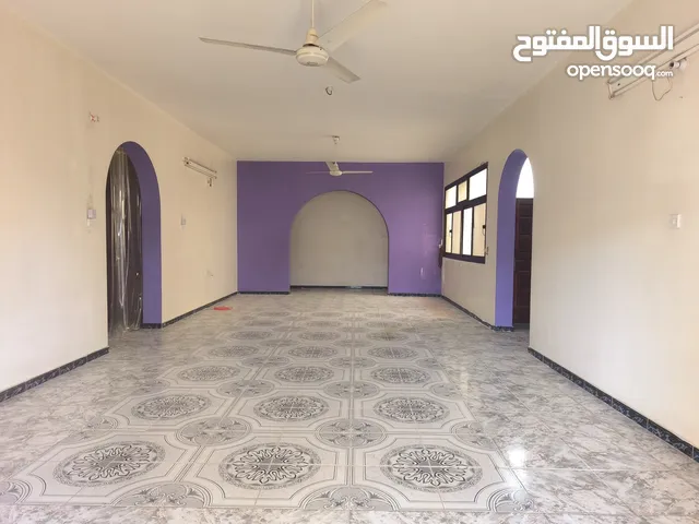 300 m2 5 Bedrooms Townhouse for Rent in Aden Al Buraiqeh