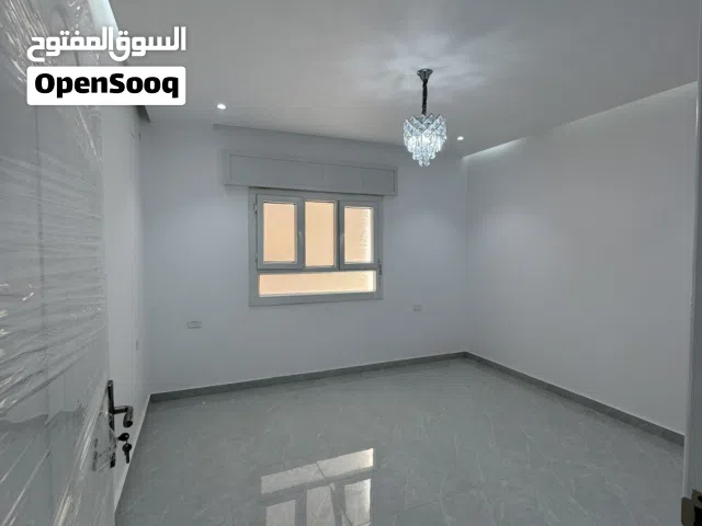 شقه للايجار في الخروبه مطلوب عائلة