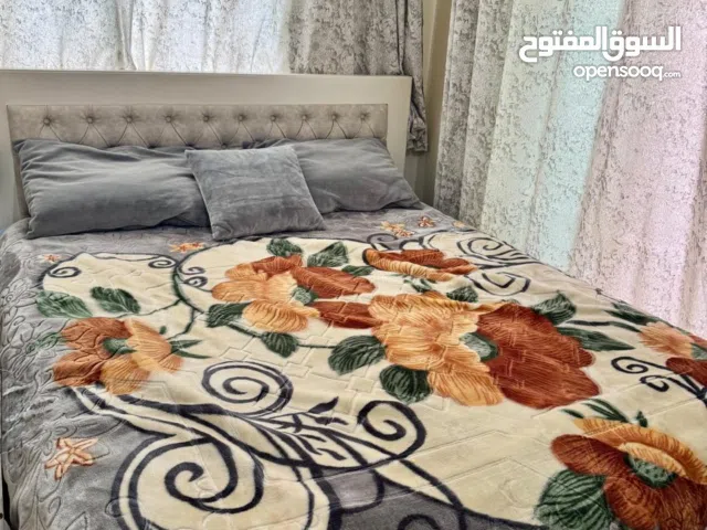 غرفة نوم كاملة بعود الشوك النوع الممتاز و ماطلة من نوع سيمونس الطبية