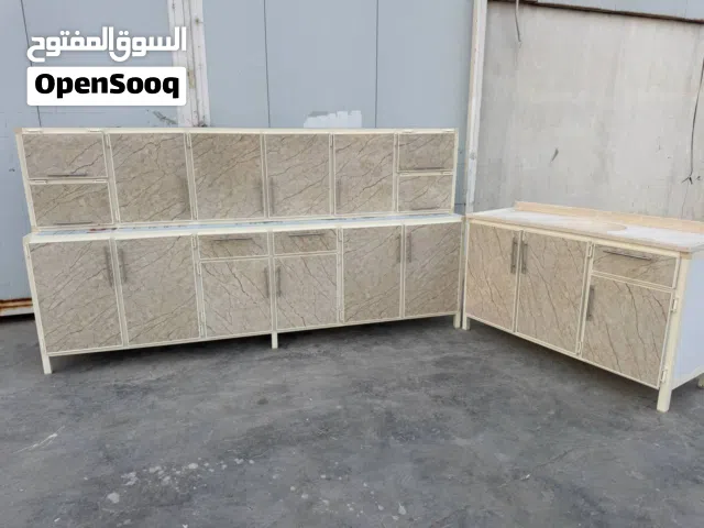 كاونتر ارضي وملحق قياس 3 امتار وسنك متر ونص مرمر داخل بليت صفر ماكو