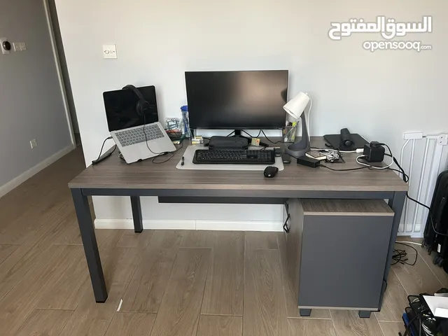 Desk in great condition