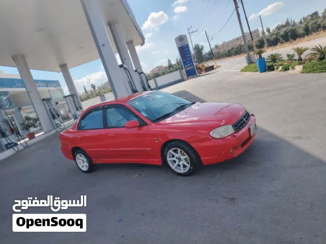 2000 Kia Sephia Standard