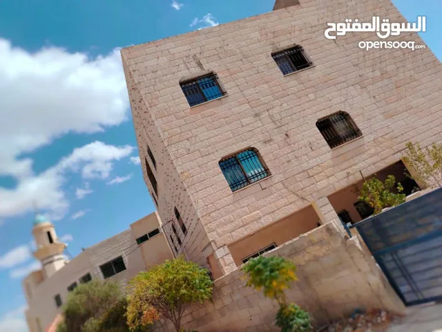 520 m2 4 Bedrooms Townhouse for Sale in Zarqa Shomer