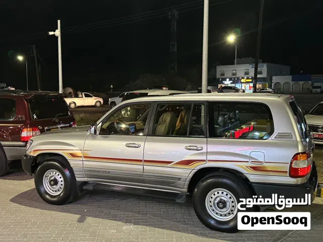 1998 تويوتا لاند كروزر Base
