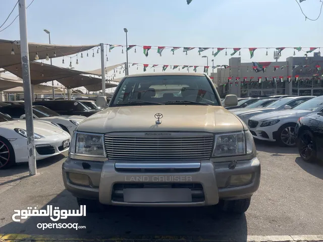 Toyota Land Cruiser 8 cylinder Gulf 2004