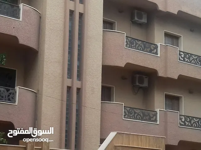 750 m2 More than 6 bedrooms Villa for Rent in Tripoli Bin Ashour