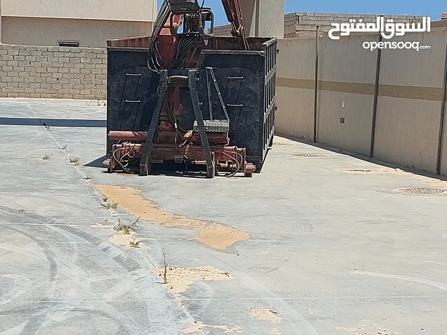 سيارة ونش وصندوق مرسيدس