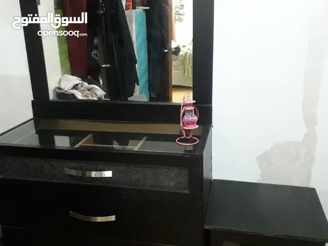 غرفه نوم  كامله مع الفرشه بحاله ممتازه