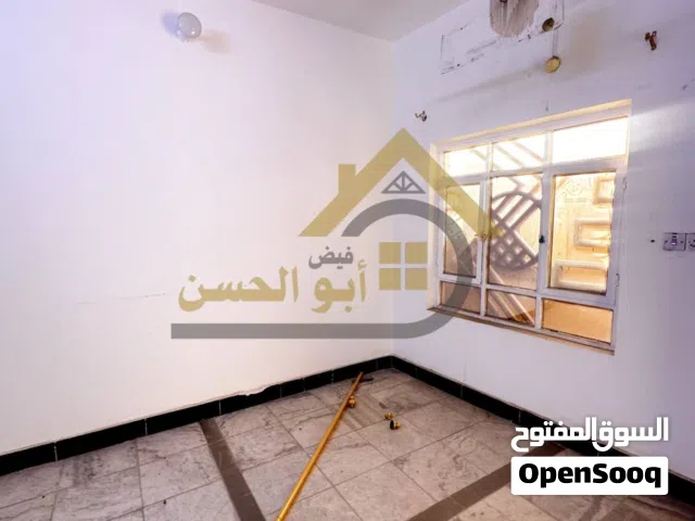 125 m2 3 Bedrooms Townhouse for Rent in Basra Hakemeia
