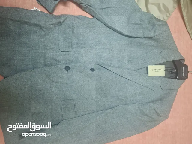 New unworn suit and trench coat burberry