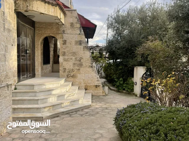 400 m2 4 Bedrooms Villa for Sale in Amman Dahiet Al Ameer Rashed