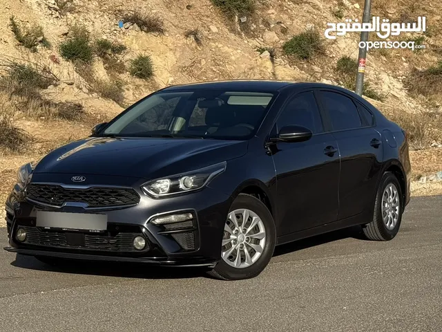 Kia cerato Model :2019 Dohc 1600 CC Gearbox : automatic Colour: Gary Inside :Black ABS Airbag