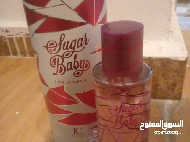 عطور بالجملة مشكلة كمية 70قطعة السعر 12دينار للقطعة اخر قطع تصفية بضاعة