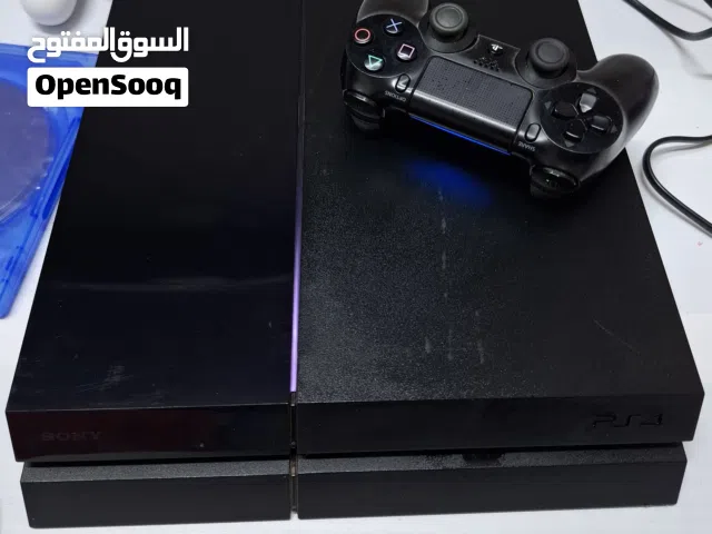 جهاز PS4.. فات مساحة 500 جبجا  مستعمل بحالة ممتازة . الجهاز مهكر مع باقة اللعاب واثنين يدة تحكم وحده