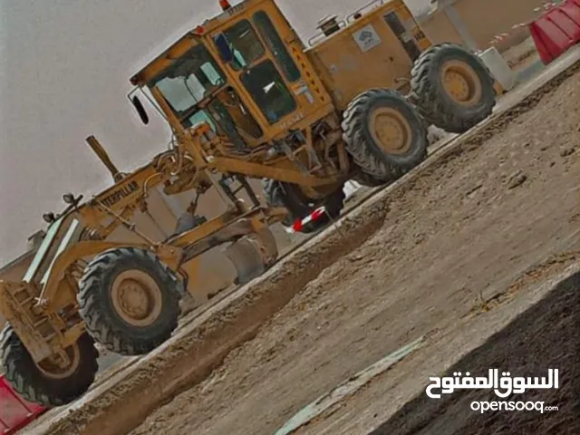 1995 Tracked Excavator Construction Equipments in Sharjah