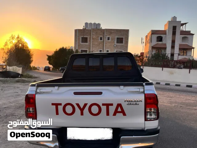 2020 Toyota Hilux Adenture