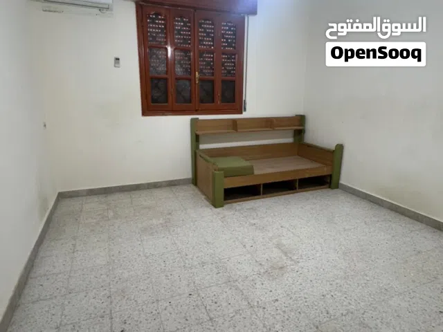 180 m2 4 Bedrooms Townhouse for Rent in Tripoli Al-Serraj