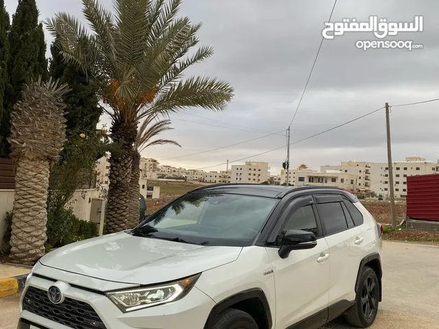 تويوتا راف فور 2022 لون ابيض لؤلؤي بانوراما فحص 3 جيد بسعر مغري اقل سعر بالأردن
