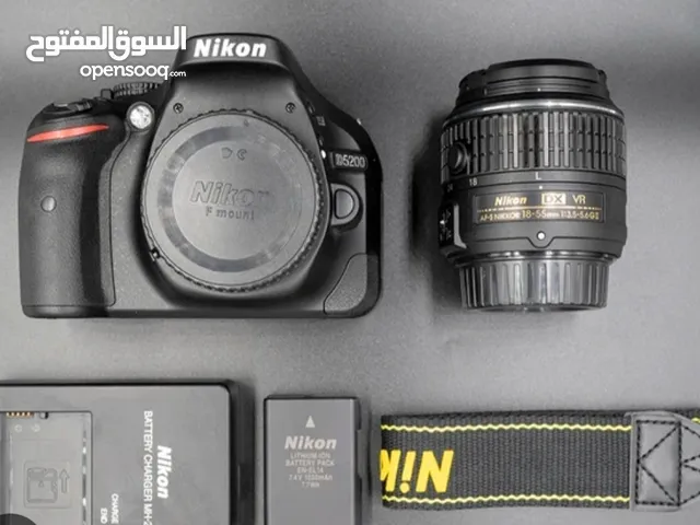 Nikon D5200 Barely Used With Full Kit only 200bd