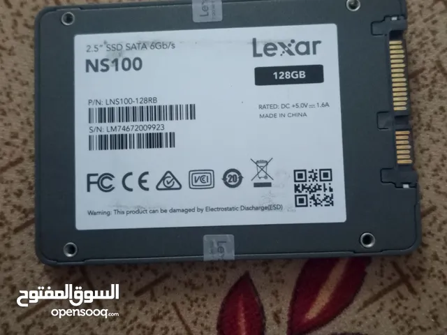 ثلاث قطع حاسوب محمول مستعملة بس تشتغل بشكل ممتاز
