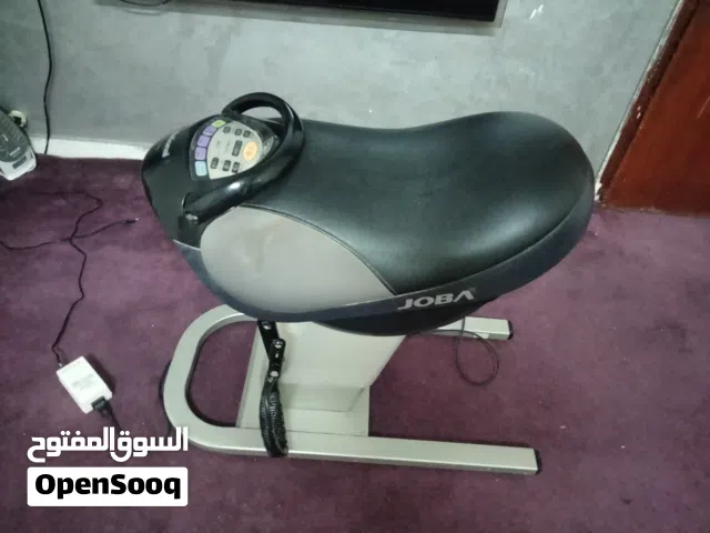 جهاز تمارين وتمديد ياباني يُستخدم لـ تمرين مفصل الحوض (الورك) وأسفل الظهر وتحسين المرونة.