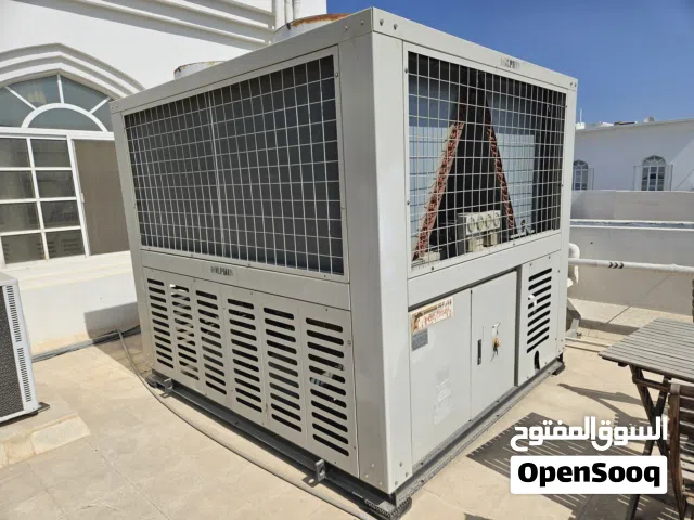 للبيع – جهاز تبريد صناعي متكامل (Chiller System) من نوع DOLCOOL – Screw Type Air Cooled  شبه مستعمل