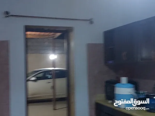 سكن أرضي لإيجار