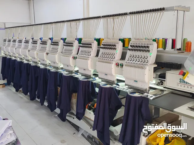 ماكينة تطريز 12 راس بحالة الوكالة استعمال خفيف مازالت ضمن الكفالة في عجمان الصناعية