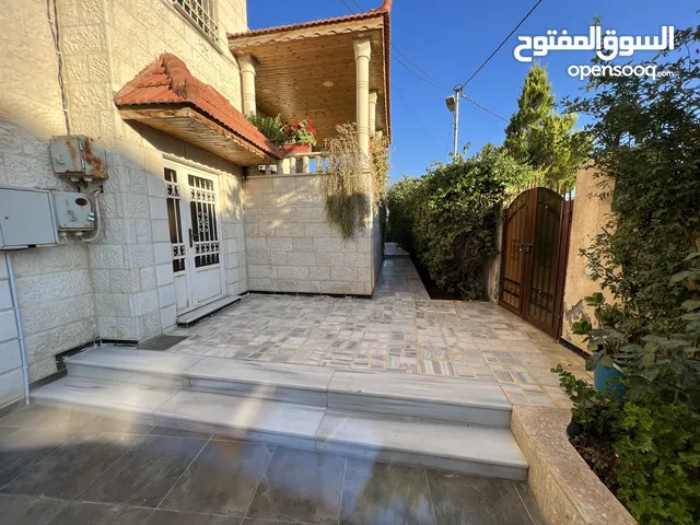 409 m2 More than 6 bedrooms Villa for Sale in Mafraq Hay Al-Zohoor