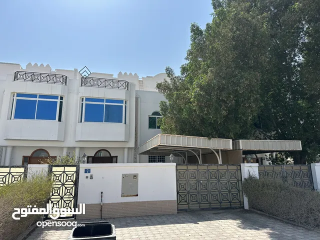 250 m2 5 Bedrooms Villa for Rent in Muscat Azaiba