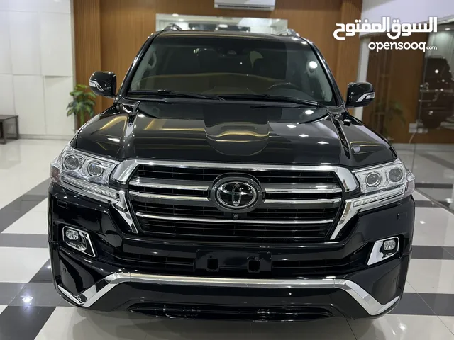 Used Toyota Land Cruiser in Sharjah