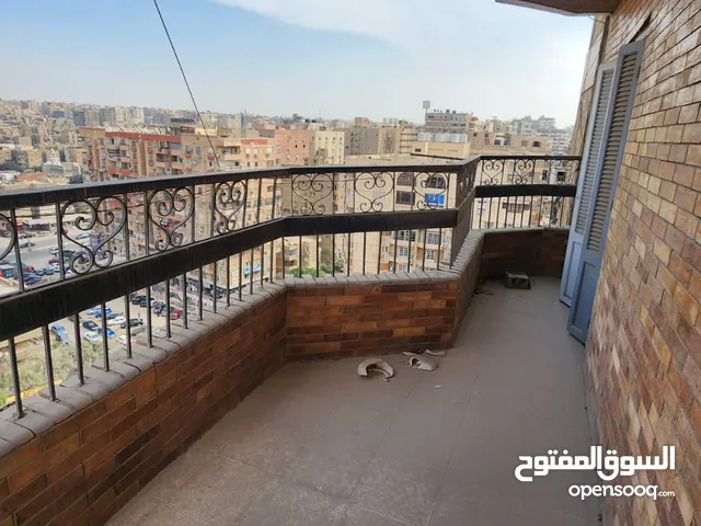 *للبيع شقة فاخرة 180 م2 - تشطيب سوبر لوكس - موقع مميز (الحي الثامن) - فيو حديقة