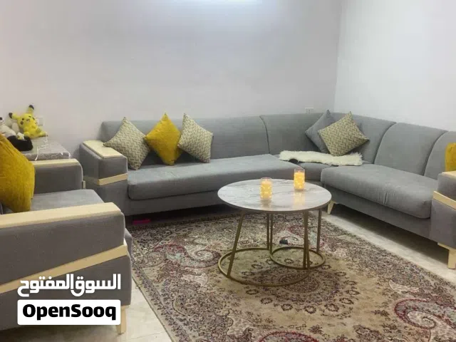 طقم كورنر بحال الجديد للبيع بداعي السفر العاجل خشب تفصيل اصلي